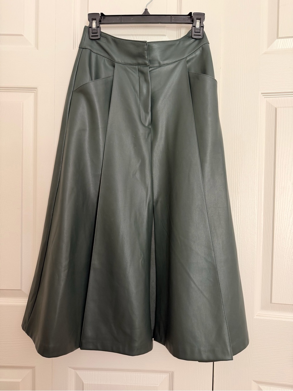 ZARA S Faux Leather Midi Skirt Green A-Line High Waist Panel Detail Pockets chic - Picture 2 of 10